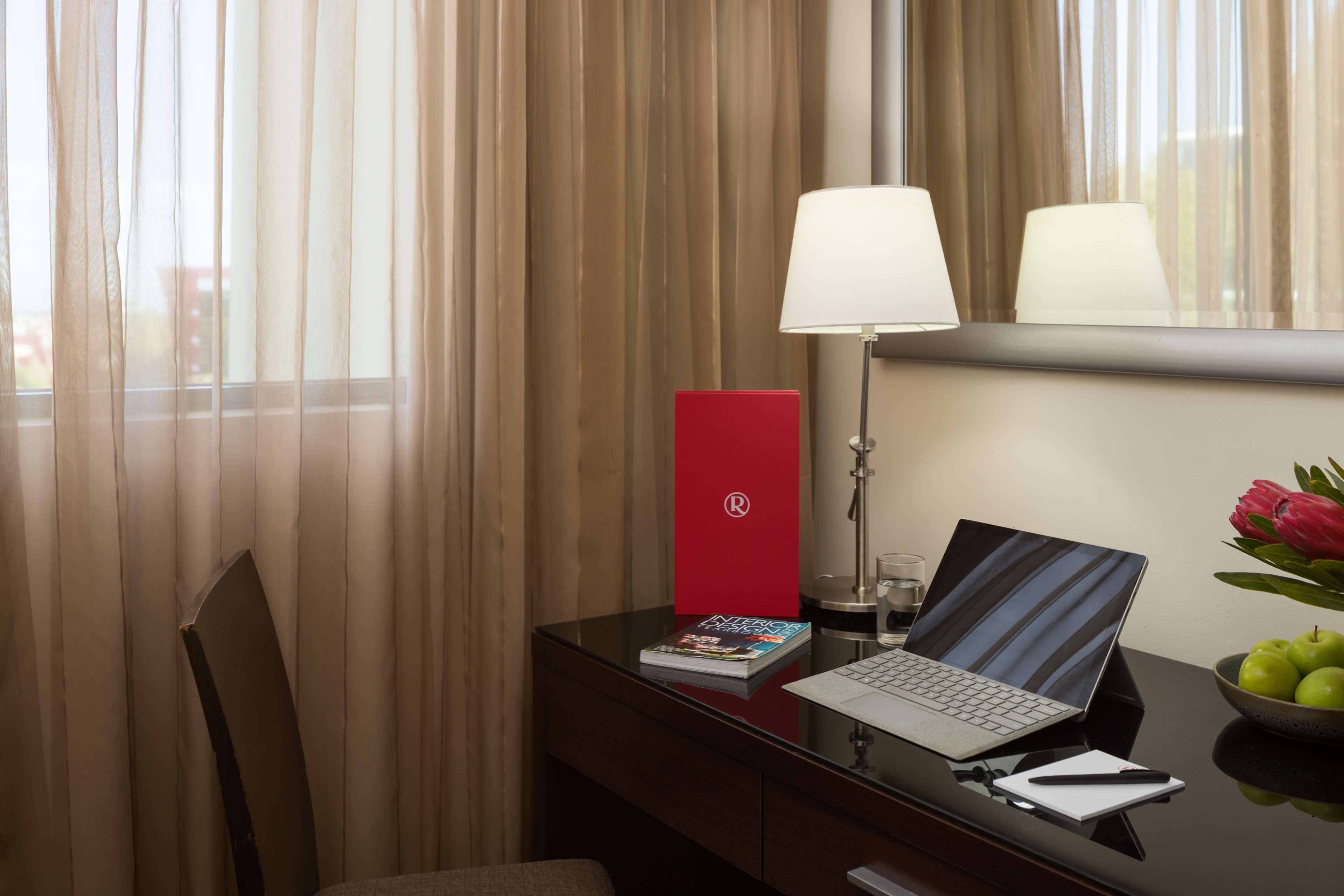 Visy Dior Hotel Baulkham Hills Kültér fotó