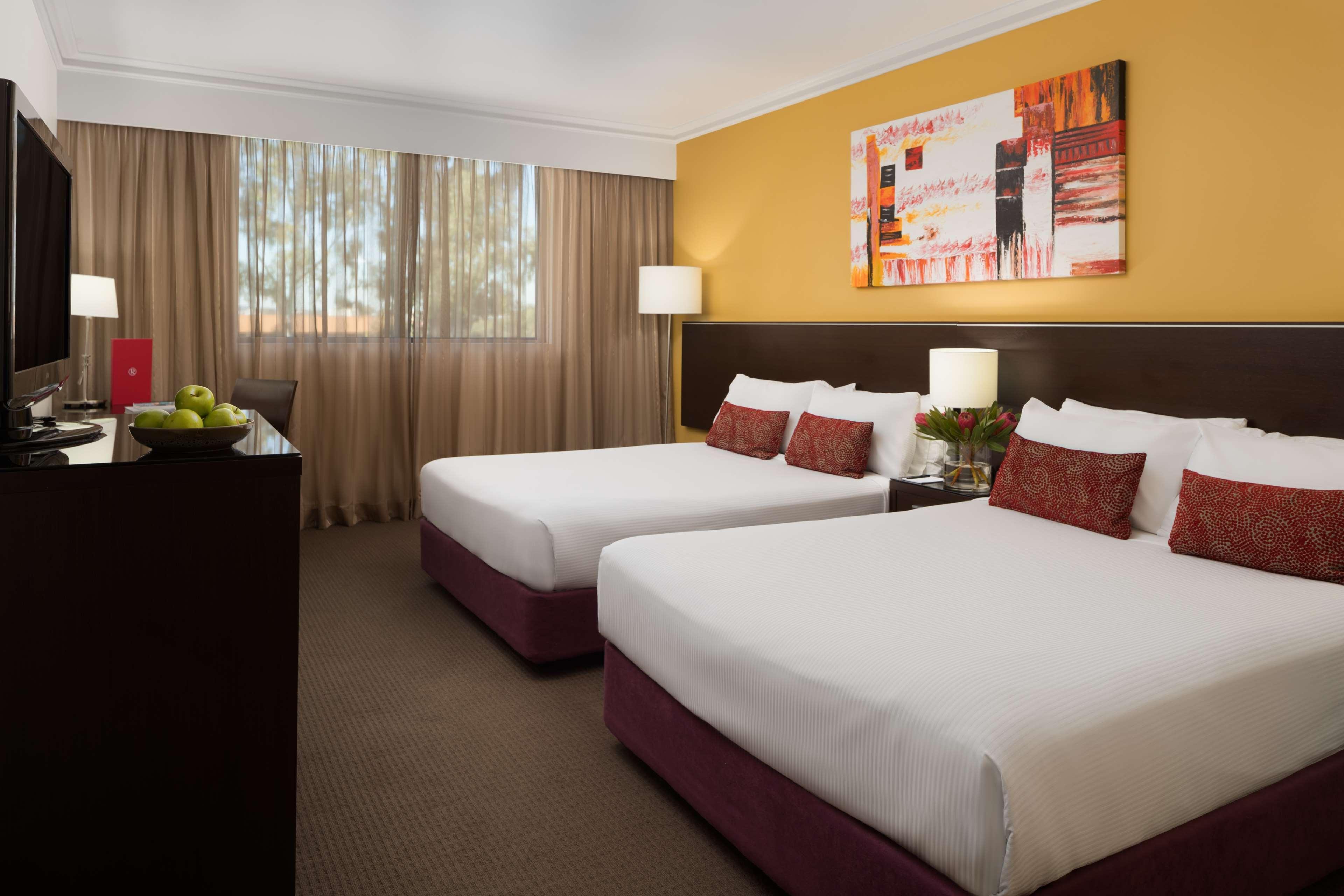 Visy Dior Hotel Baulkham Hills Kültér fotó